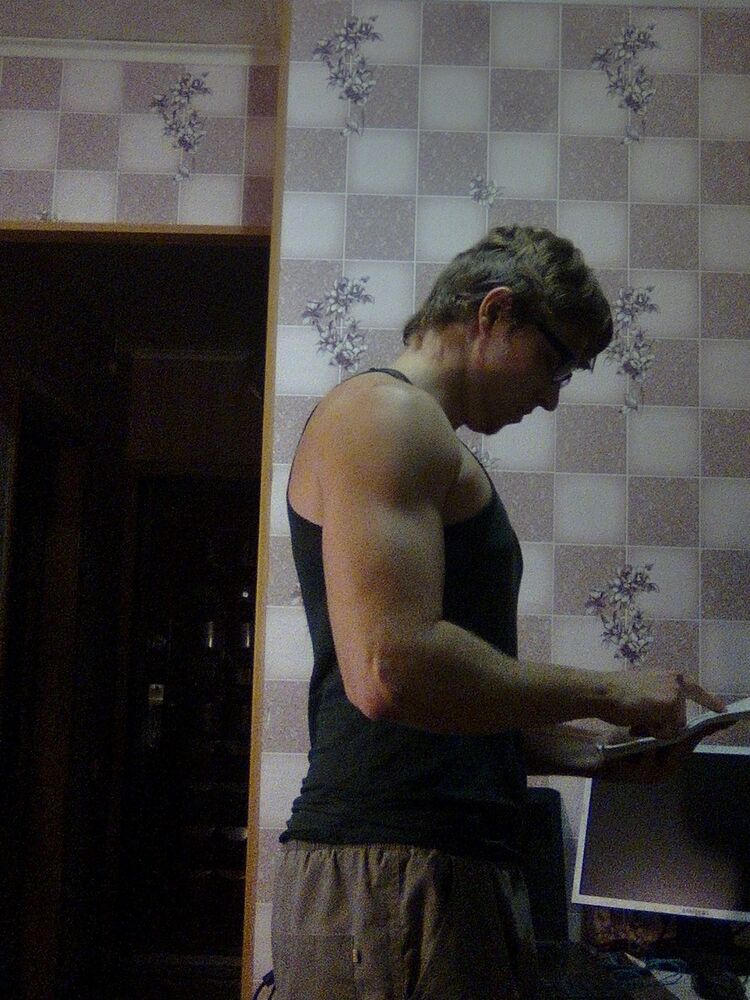  10717710  Maximilian, 30 ,    