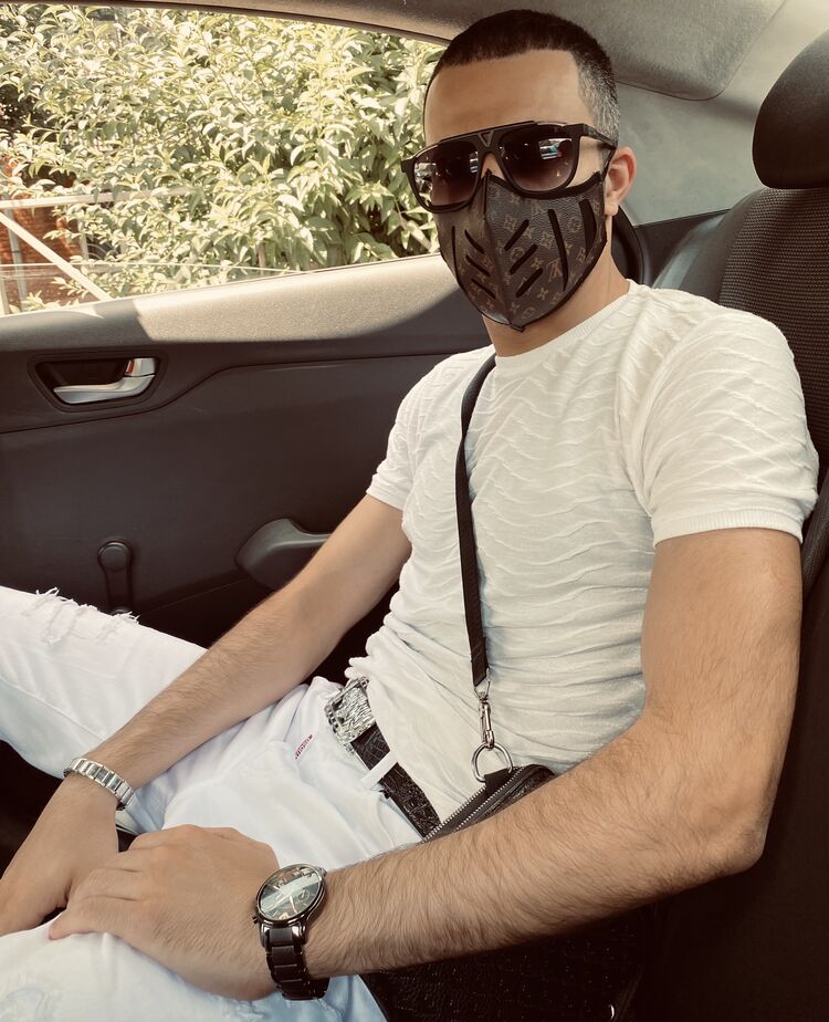  24041810  MUSA, 33 ,    