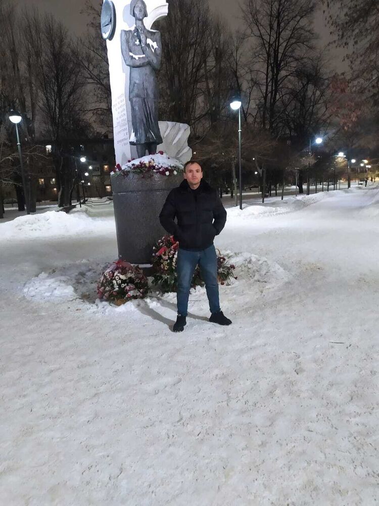  45913960  , 28 ,    -