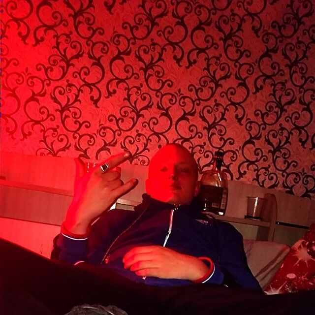  48768790  , 21 ,    