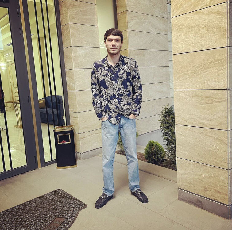 ,   Artur, 31 ,   ,   