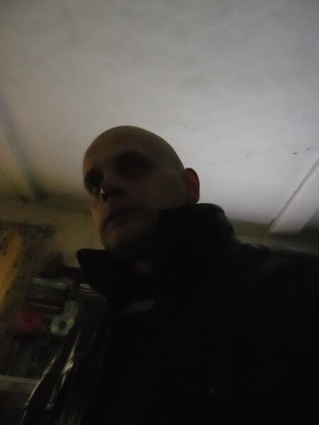  4562640  Jeksan, 38 ,    