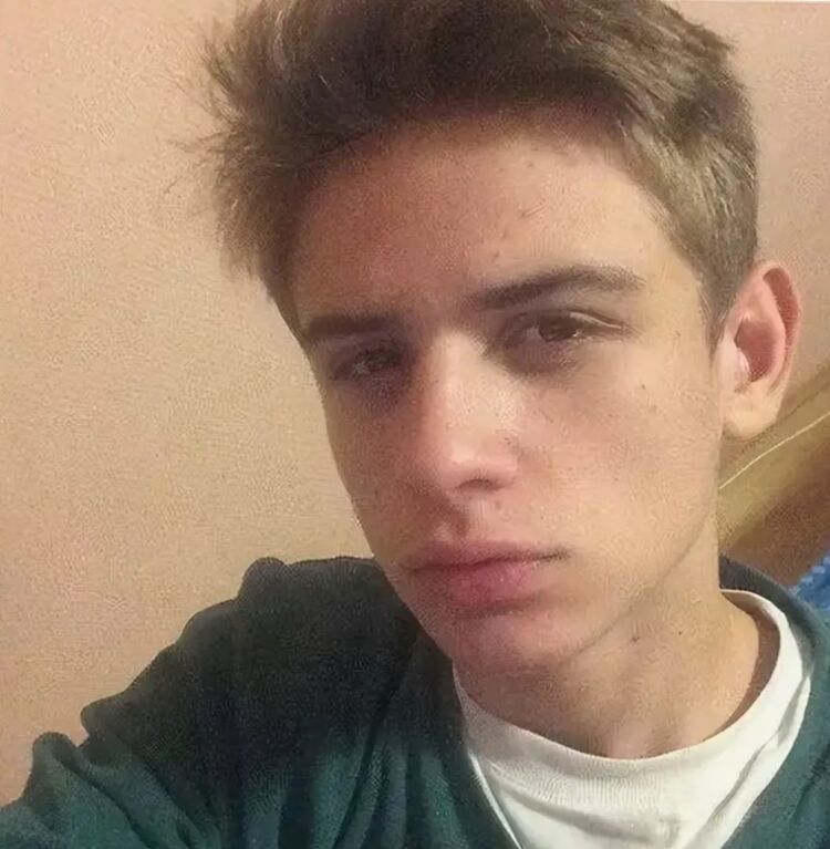  ,   Who seks, 20 ,   ,   