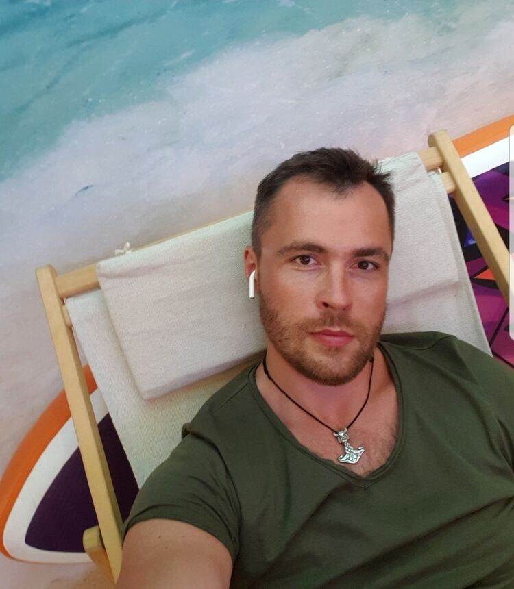  -,   Alexei, 27 ,   ,   