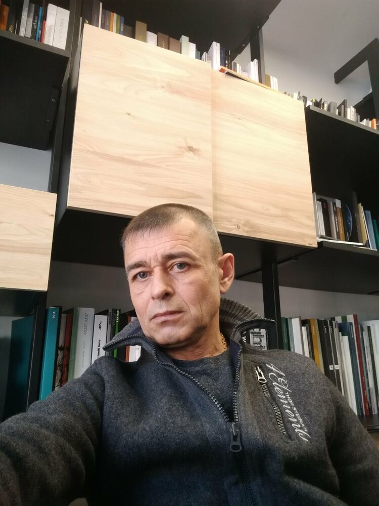  35173290  , 51 ,    