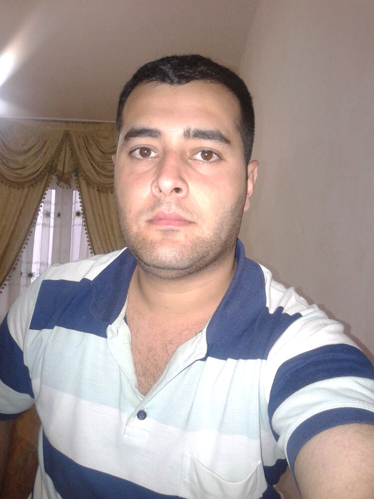  4524490  Milan89, 36 ,    