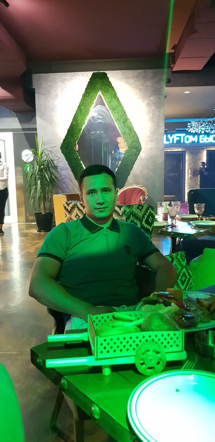  26570790  Farruh, 31 ,    