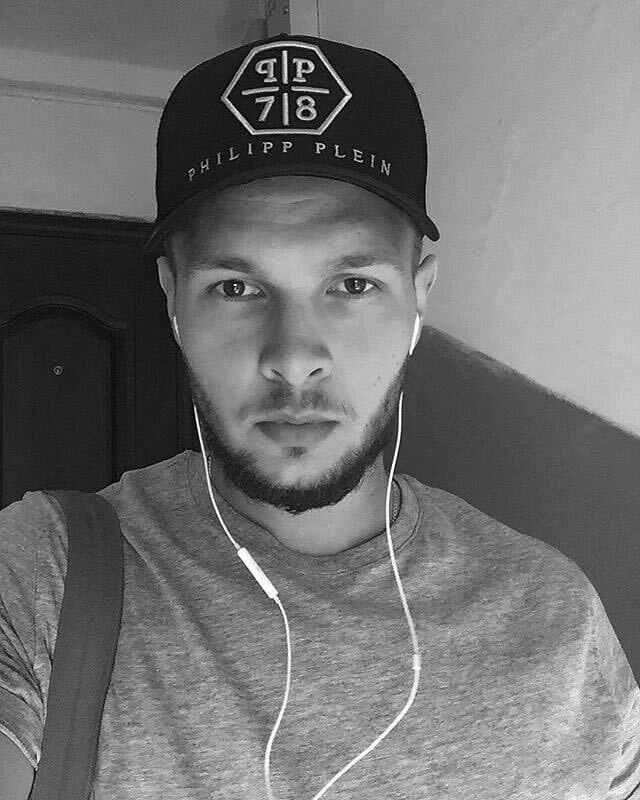  31341380  Alexandr, 31 ,    