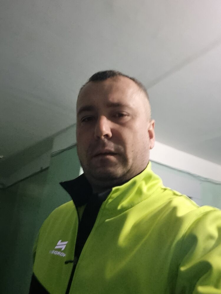 31537730  , 43 ,    