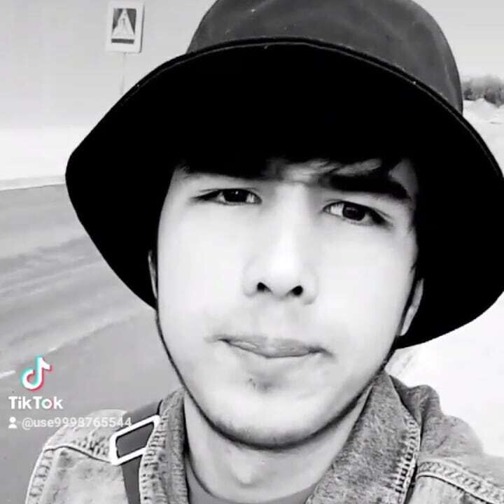  39445690  Garik, 21 ,    