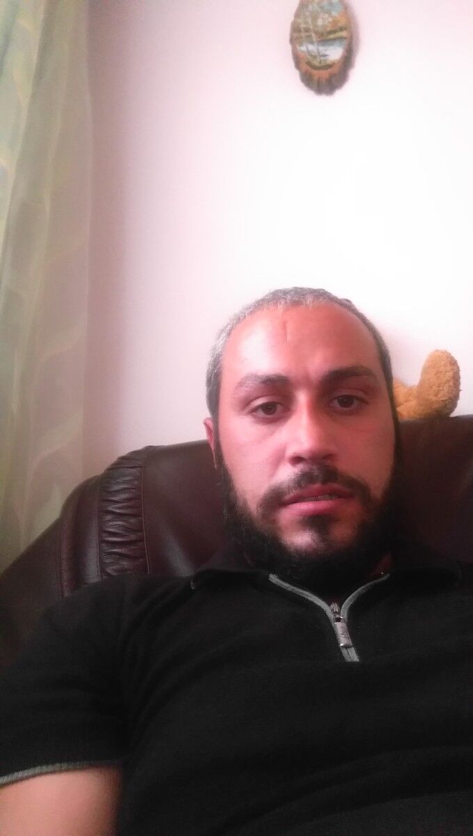  ,   Giga, 35 ,   ,   , c 