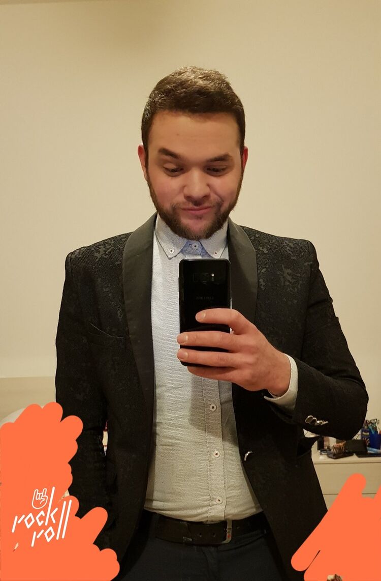  17324490  Giovanni, 33 ,    