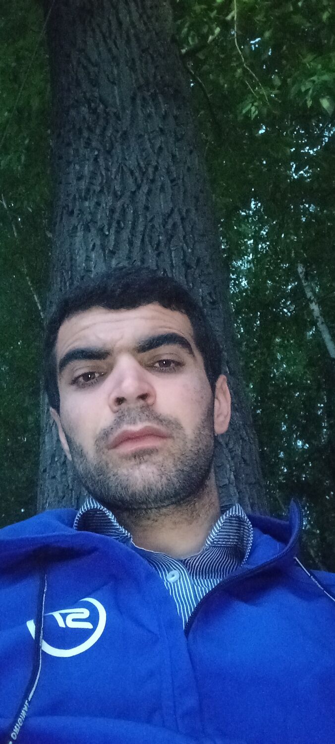  43803560  Jumabek, 28 ,    