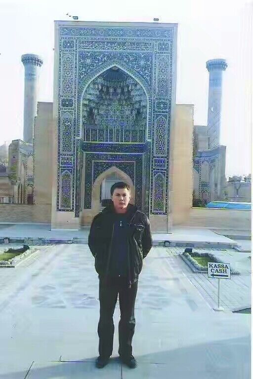  5776950  Ramil, 39 ,    