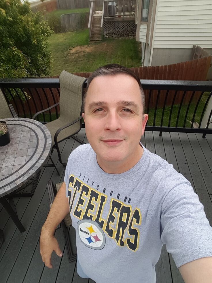  48430550  Peter bowser, 38 ,    