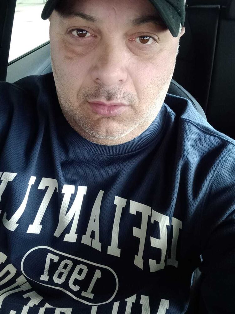  ,   Gio, 43 ,   ,   