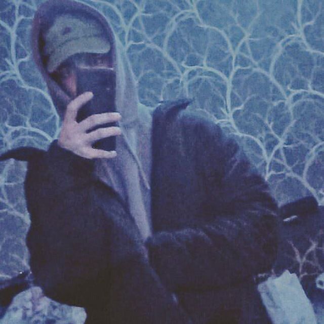 35618170  Dead, 30 ,    