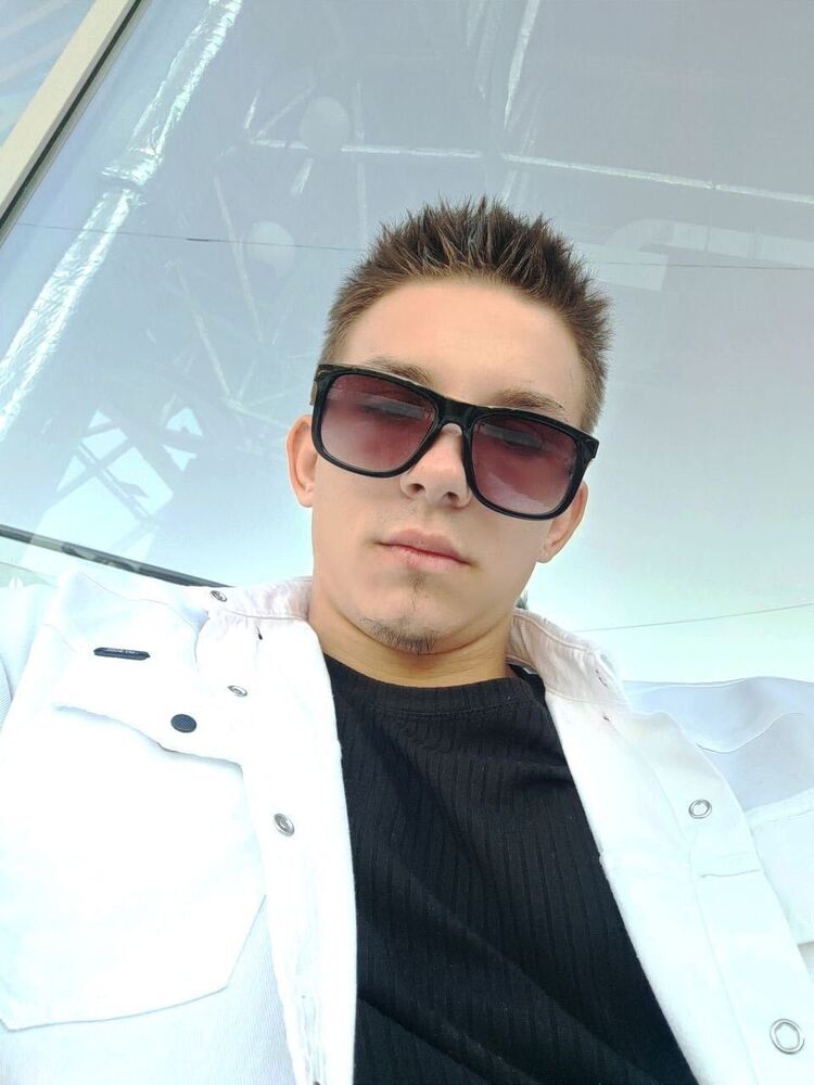  ,   Pavel, 23 ,   ,   