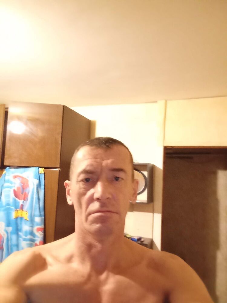  49484600  Pawel, 50 ,    