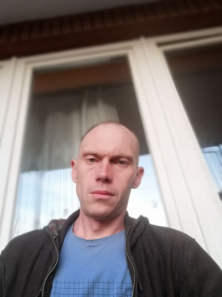  23055850  , 44 ,    