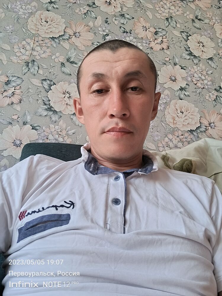  48284970  , 37 ,    