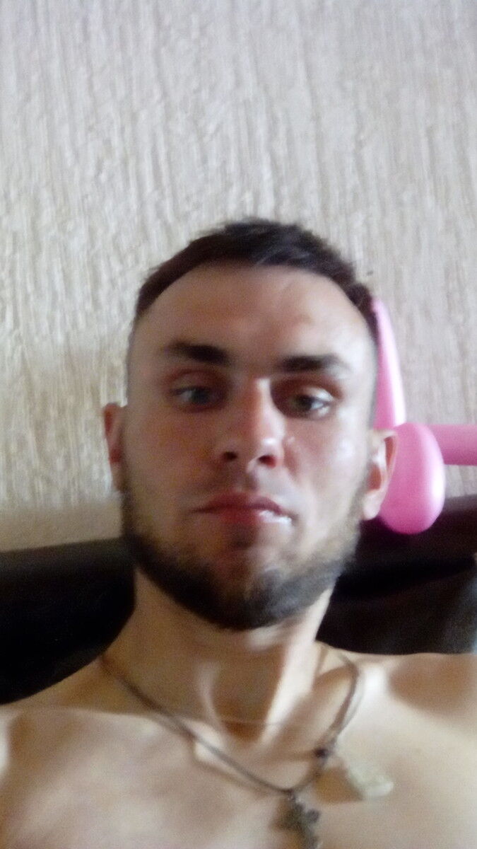  12892300  Stefan, 39 ,    