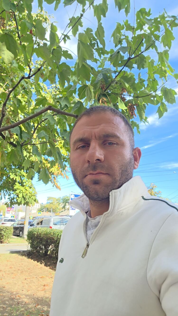  54204840  Deniz, 36 ,    