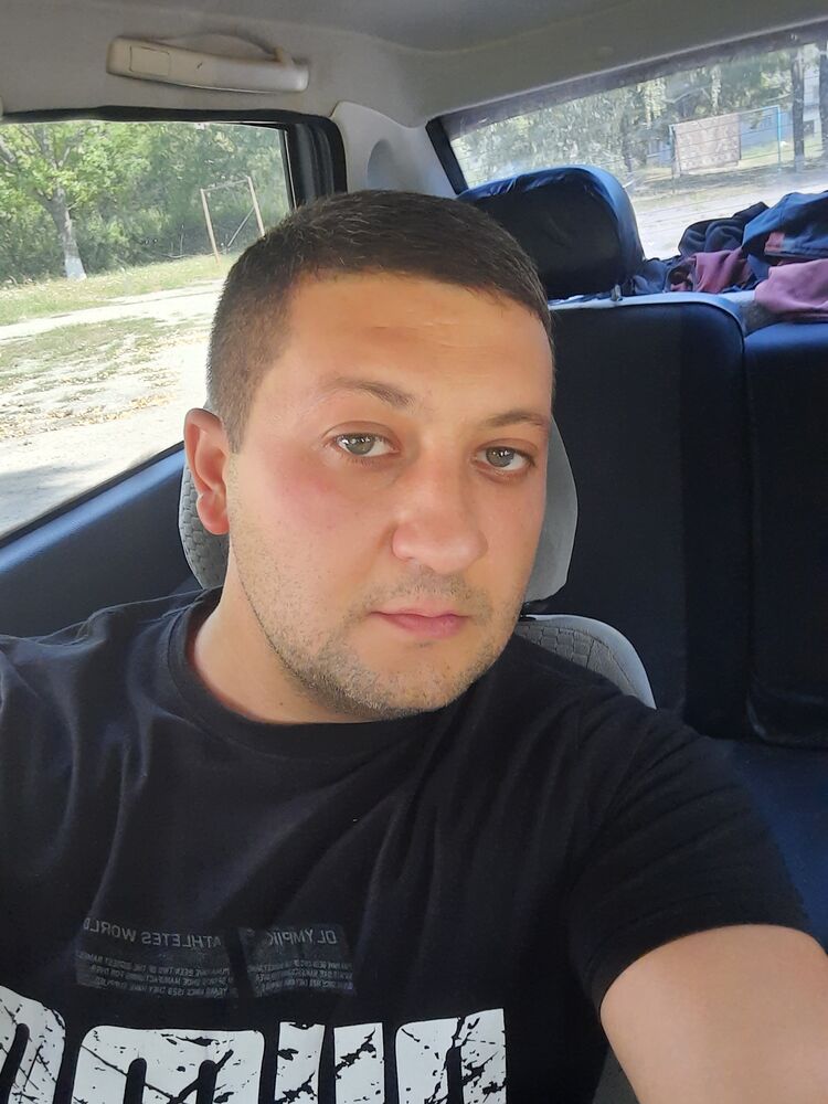  25605270  , 37 ,    