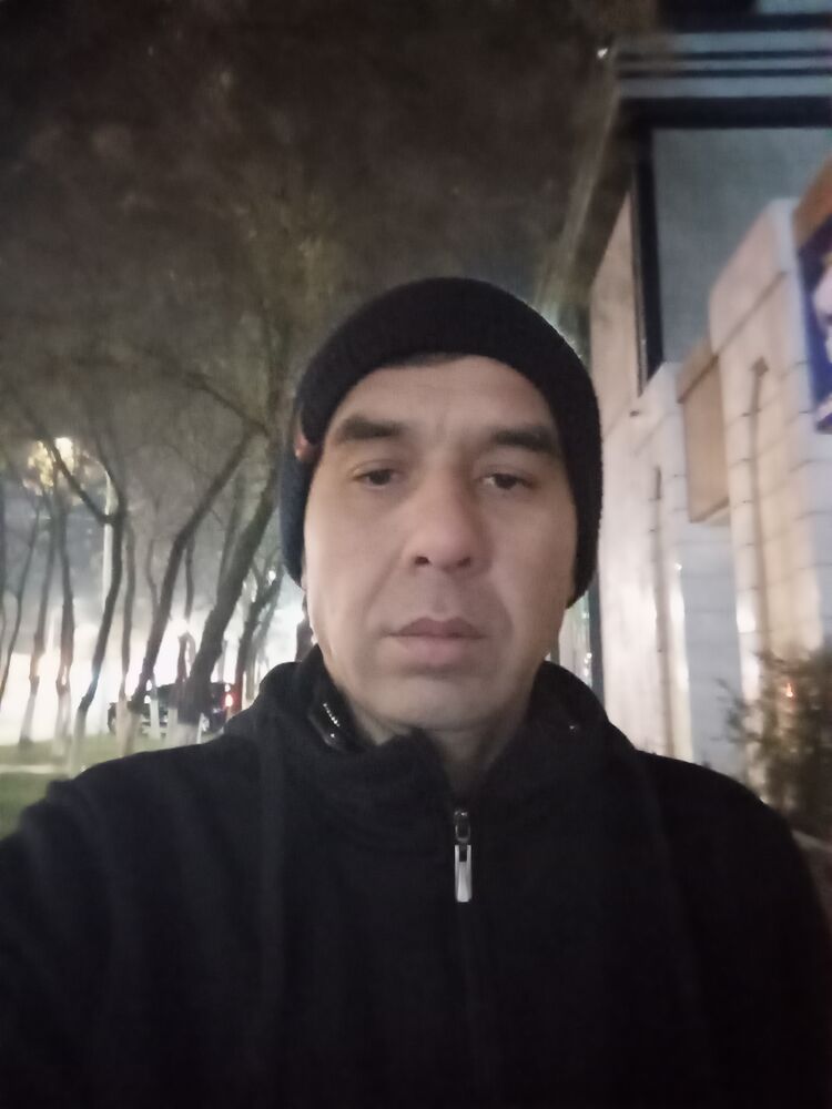  ,   Gulom, 44 ,   ,   , c , 
