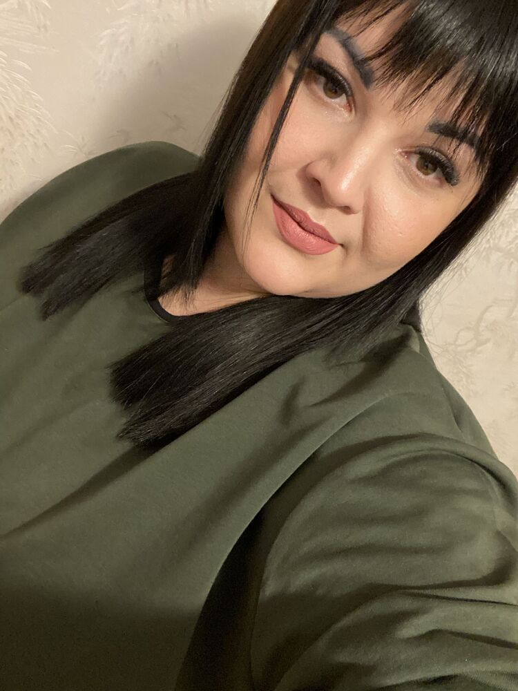  ,   Olena, 27 ,  