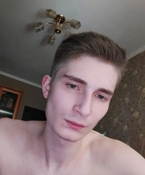  31862850  Artem, 24 ,    