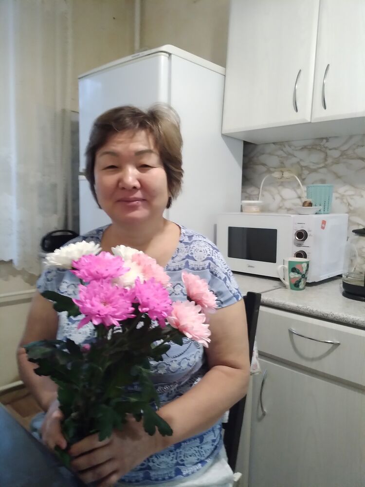  24542090  Farida, 59 ,    