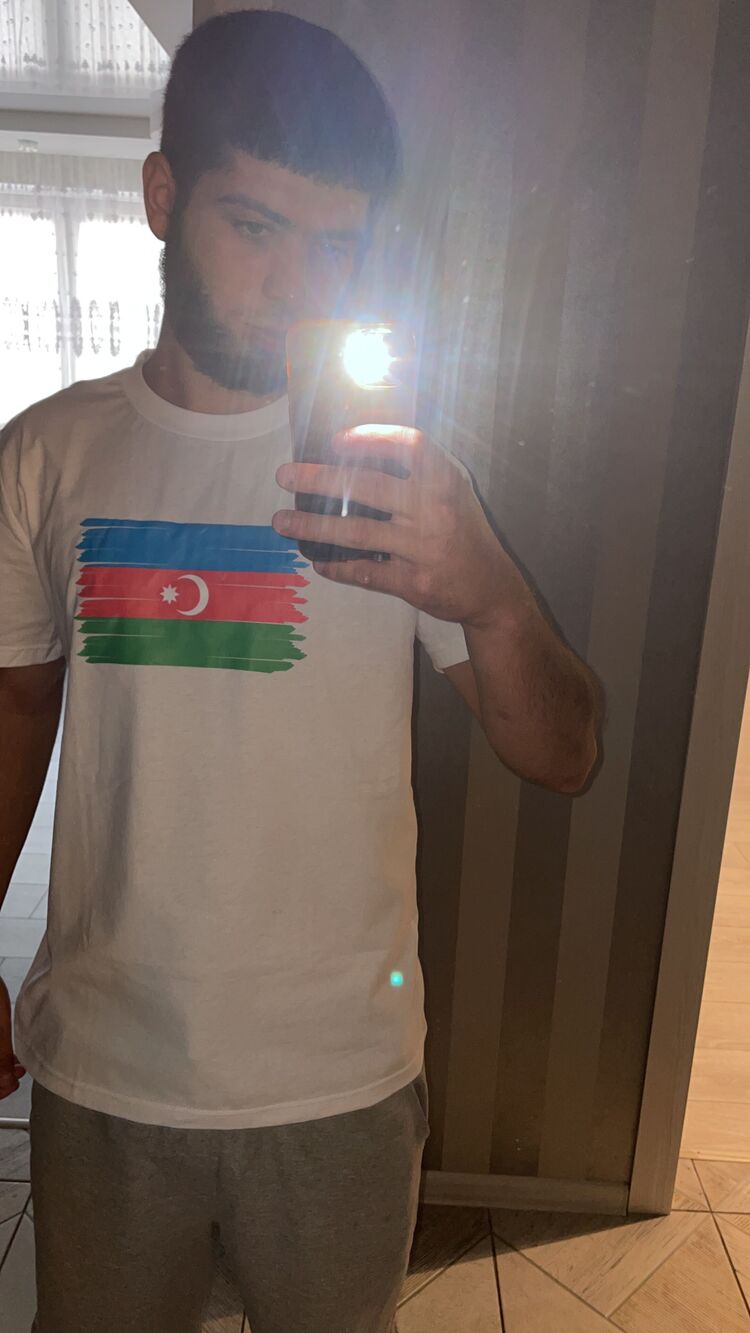  43896590  , 21 ,    