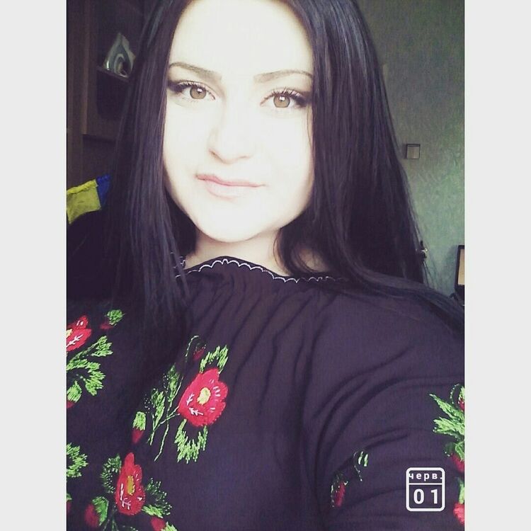  ,   Julia, 29 ,  