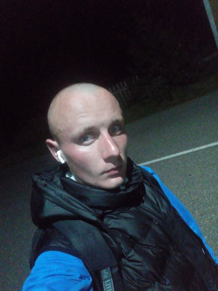  53548210  Yura, 25 ,    