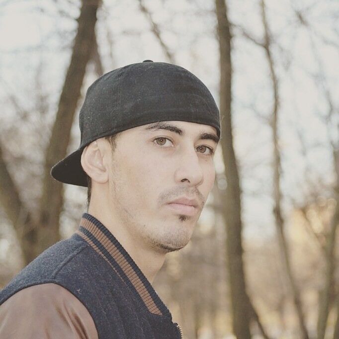  15769050  Ali, 39 ,    