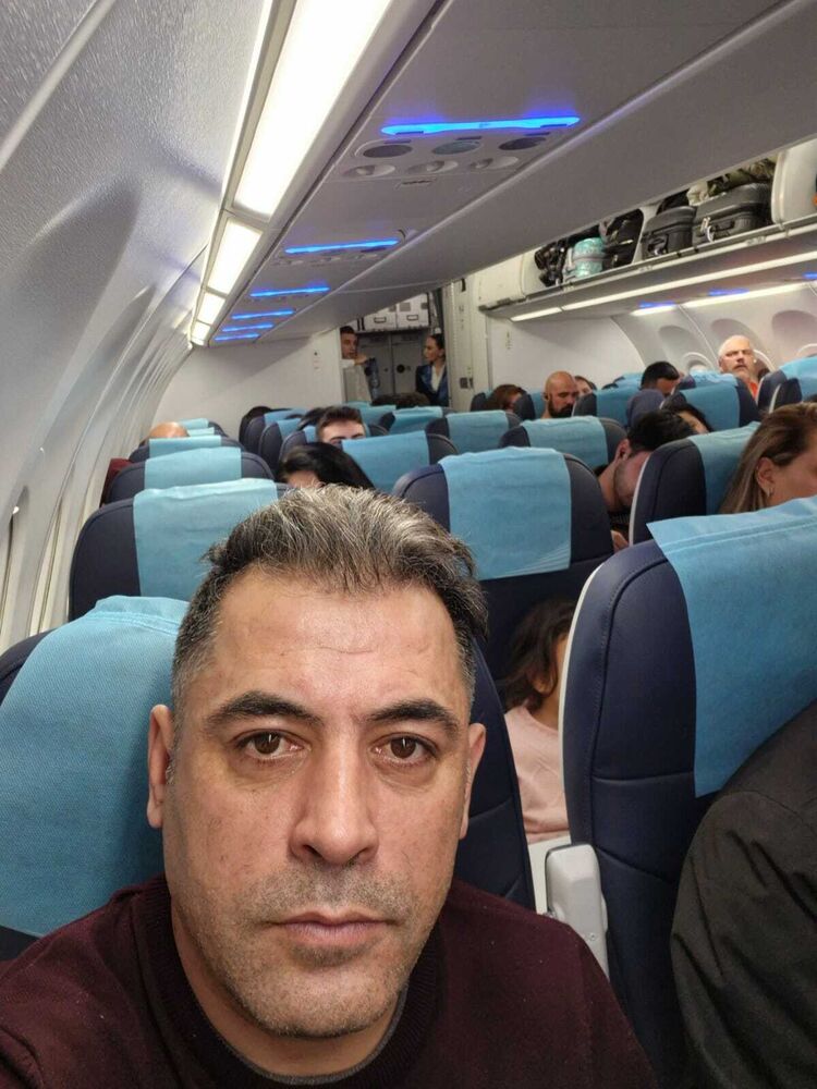  54444640  Murat, 48 ,    