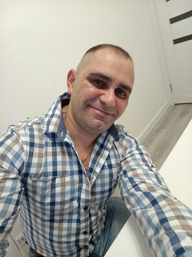 49383630  , 40 ,    -