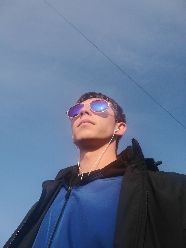  ,   Aleks, 26 ,   ,   
