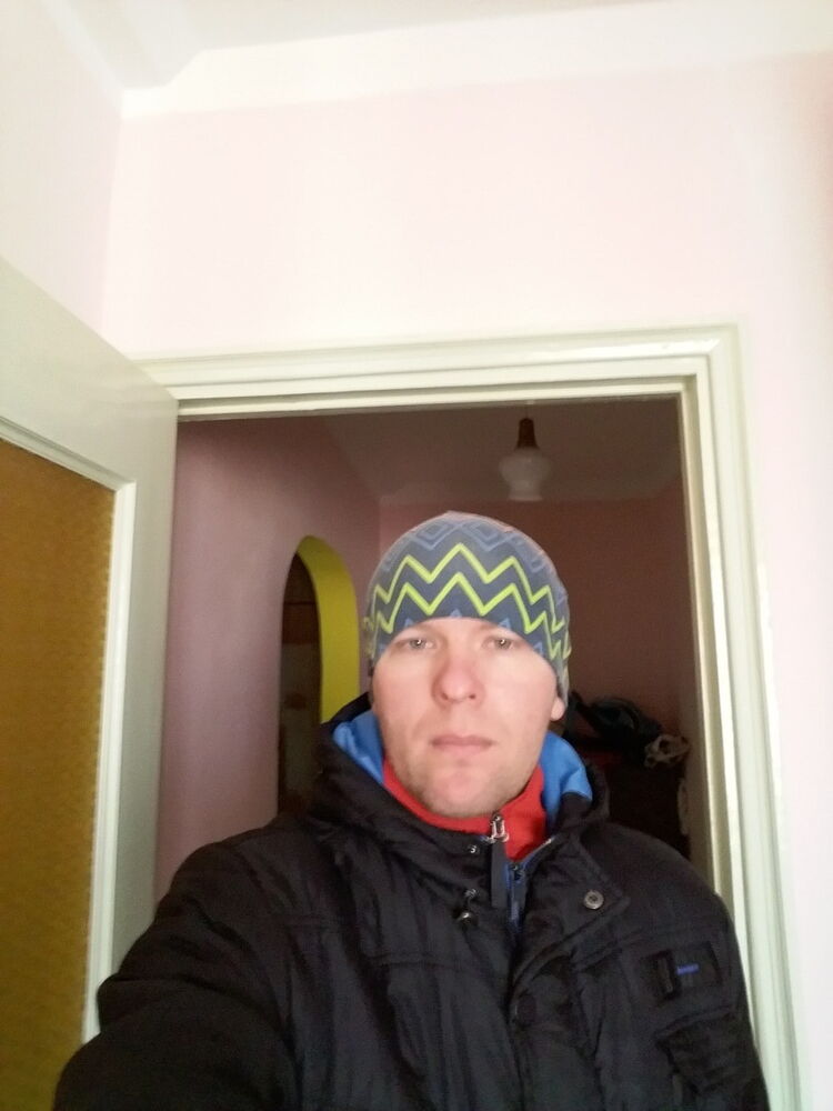  7226840  Andrej, 45 ,    