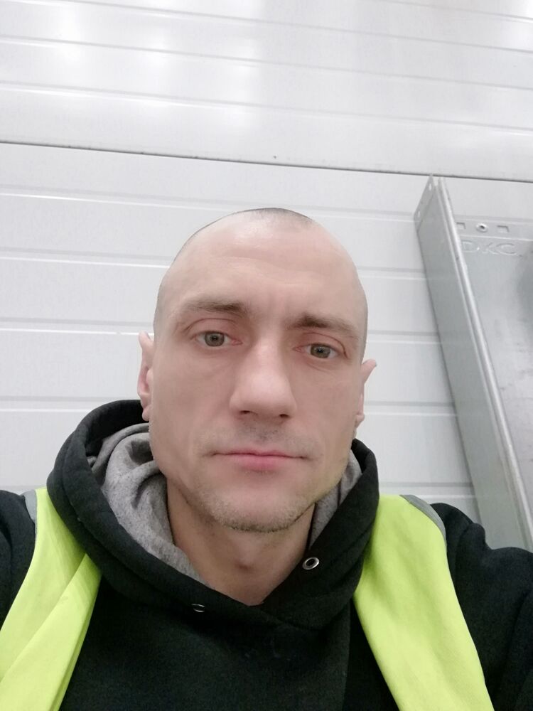  48937690  Dmitry, 40 ,    
