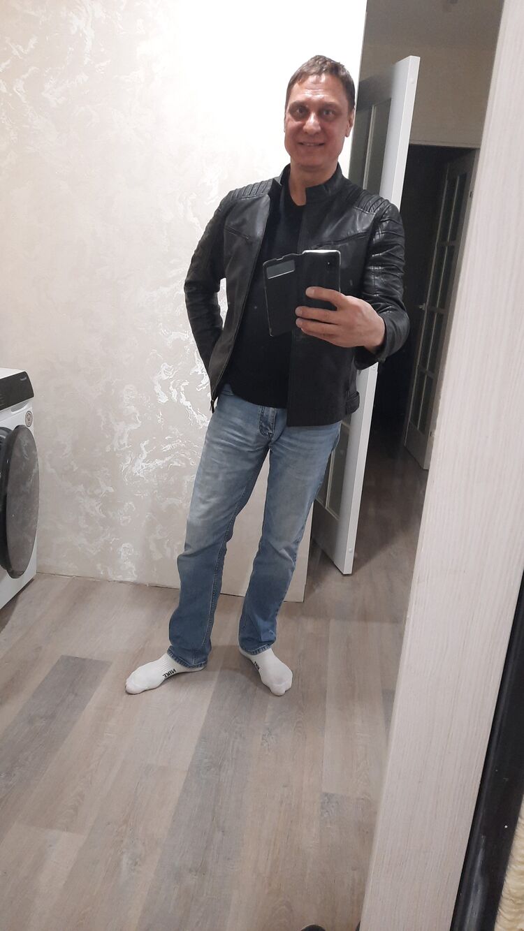  44218970  , 46 ,    