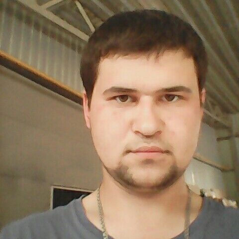 8207640  Aleks, 35 ,    