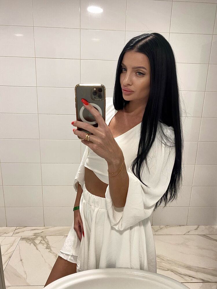  54207300  Traya, 35 ,    