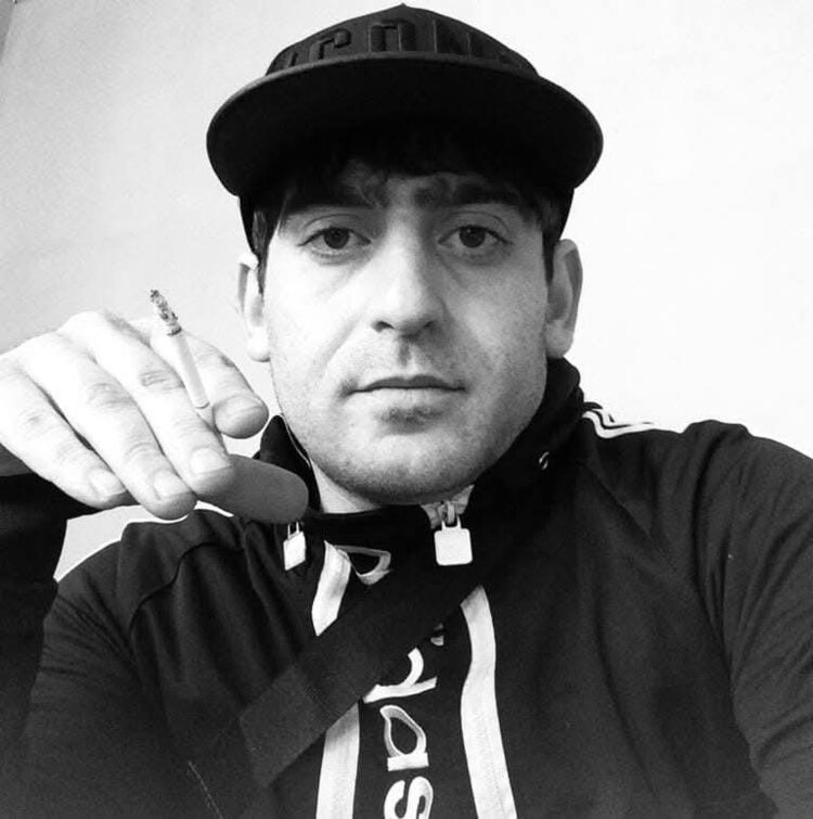  53261210  Arman, 35 ,    