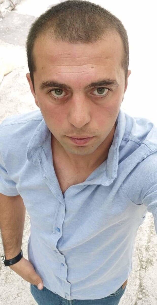  18829530  Kote, 34 ,    