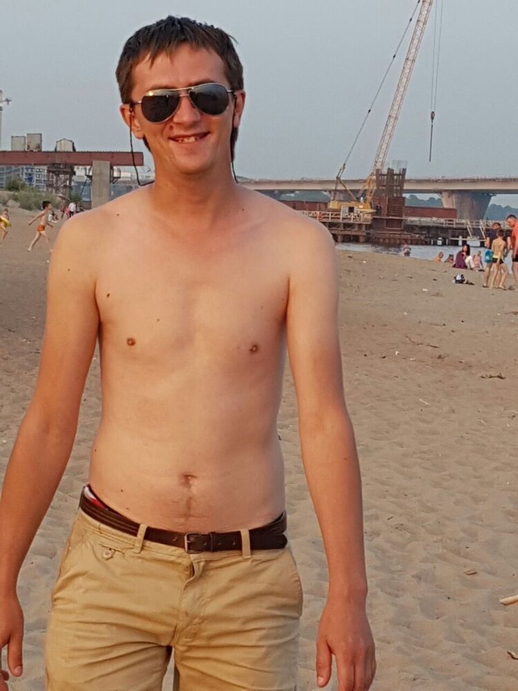  8371950  , 39 ,    -