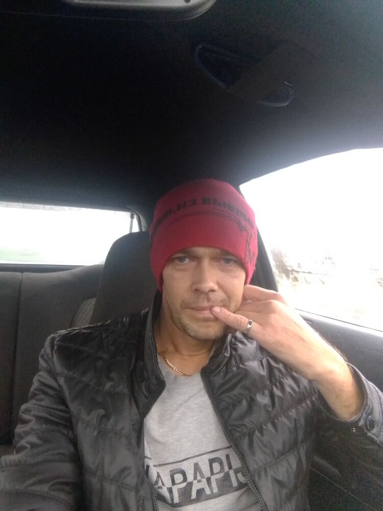  51589430  Sasha, 35 ,    