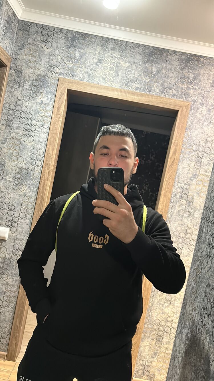  46335980  , 33 ,    