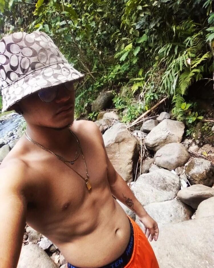  Moravia,   Derek, 20 ,   ,   